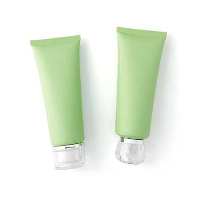 100g cosmetic hose, 100ml facial cleanser and facial cleanser in separate bottles