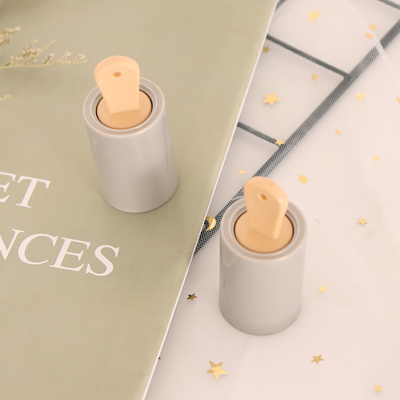 Spot hot sale 8ml Mini oil barrel firework barrel lip glaze lip gloss empty tube can be customized cosmetic packaging