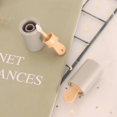 Spot hot sale 8ml Mini oil barrel firework barrel lip glaze lip gloss empty tube can be customized cosmetic packaging