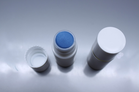 20ml 30ml 50ml Round Plastic Sponge Applicator Bottle With Screw Cap Liniment Bottle, gold cover
