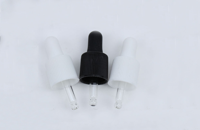 13/415 Dropper with Rubber Bulb and 4cm Short Glass Pipette