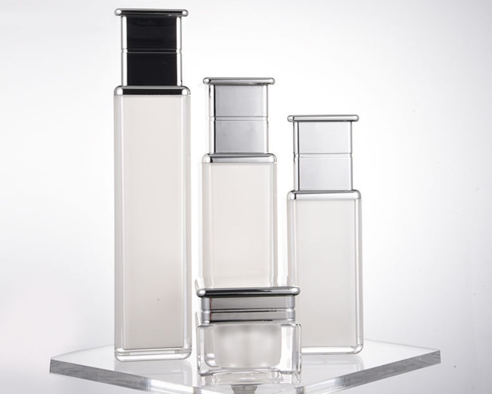 Square cosmetic packaging bottle, acrylic cream bottle 10g, eye cream bottle 50g, water and milk dispensing empty bottle